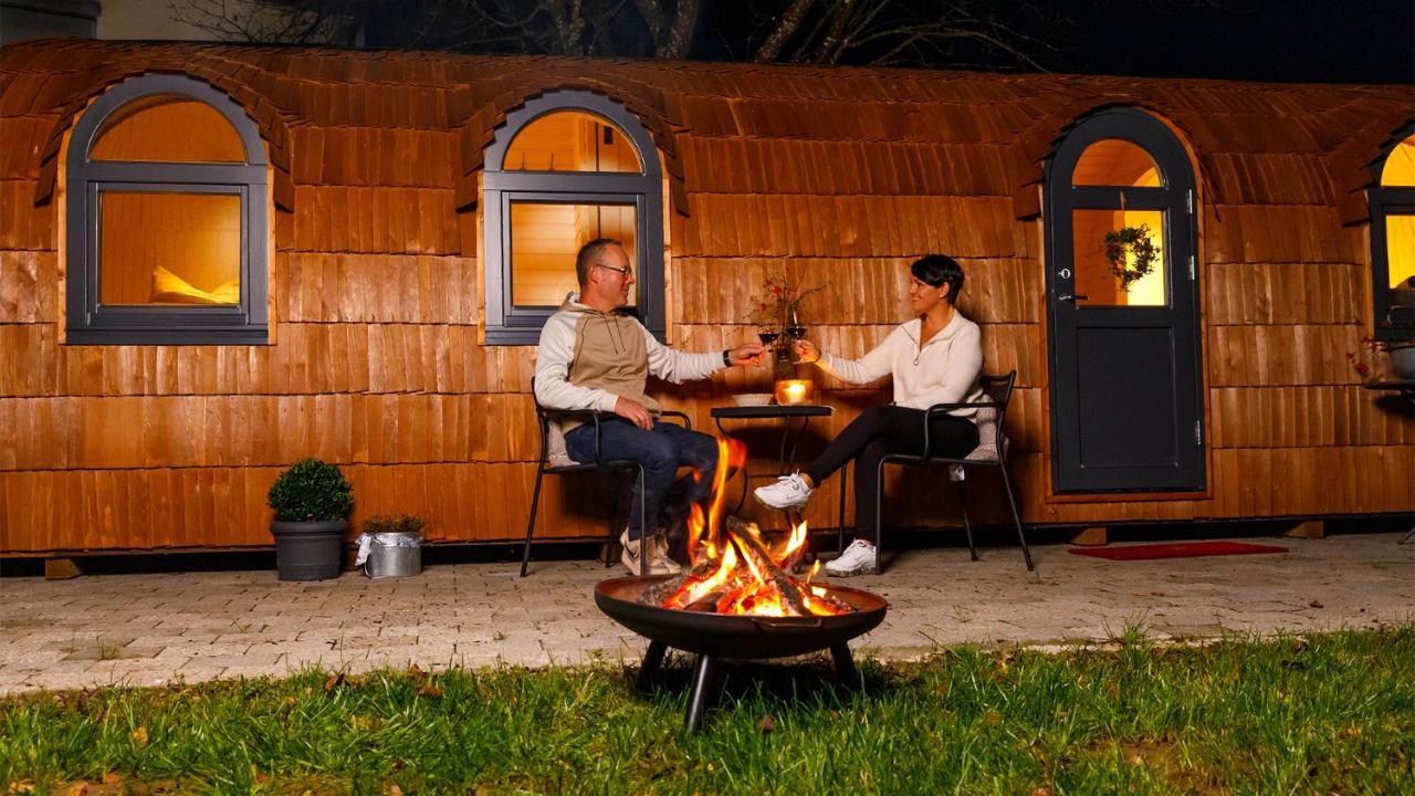 Auszeitgarten - Urlaub Im Tinyhaus Im Herzen Von Oberschwaben Aulendorf Kültér fotó